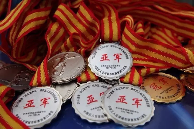 大罗评选最佳11人阵容：梅罗+马拉多纳贝利