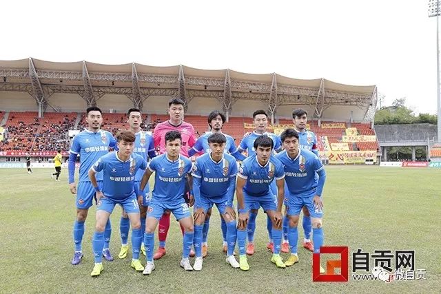 拜仁球迷代表猛批莱万 但大部分球迷都反对攻击他
